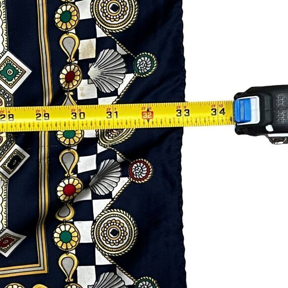 XL Alexandra Da Vinci Contessa Di Roma Shell Pattern Scarf Safari Elephant Lion - Picture 2 of 2